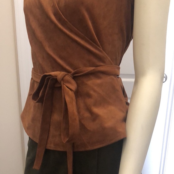 Banana Republic “Vegan” Suede Peplum Wrap Top - Picture 3 of 8